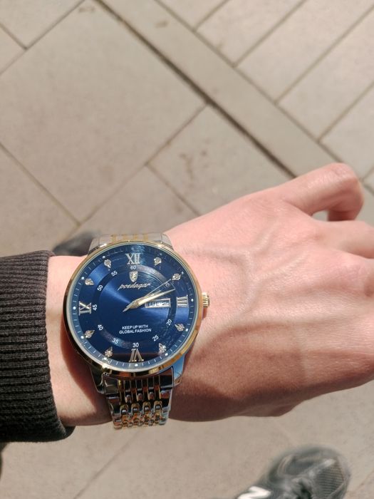 Продам новые часы