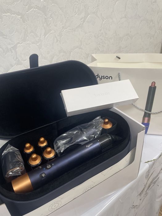 Продам Дайсон для волос  новый