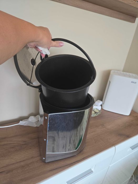 Кофа за баклук за вграждане в шкаф