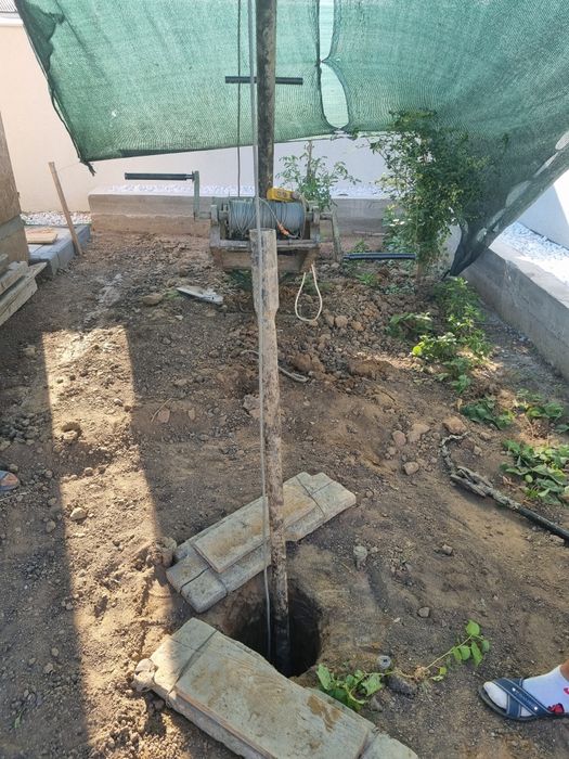 Foraje fantani puturi piloni denisipari adanciri curatare puturi