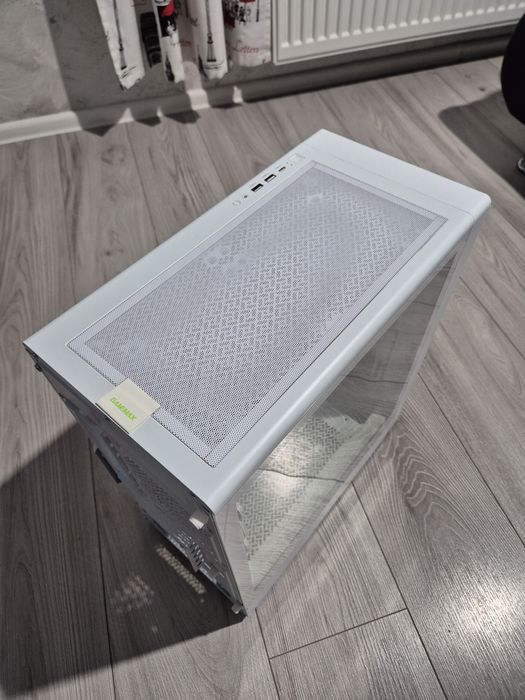 Carcasa PC - alba noua