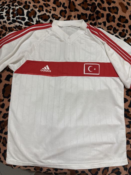 Tricouri fotbal originale united, real, turcia, cehia, koln, salzburg, etc. Cititi descrierea!