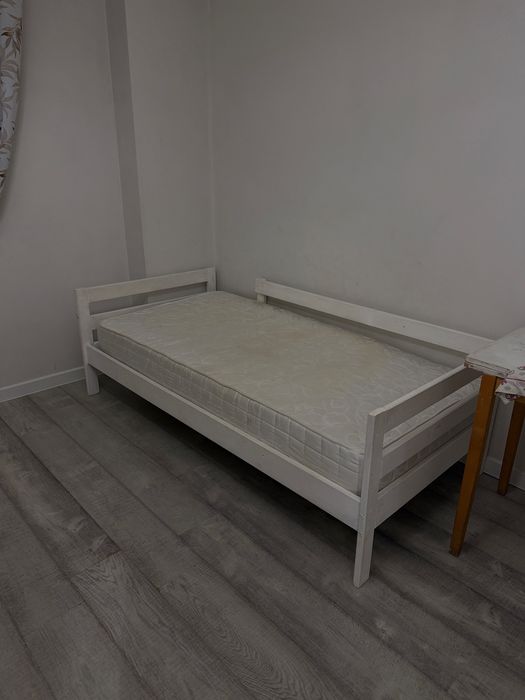Детская кровать 2 шт. Даром