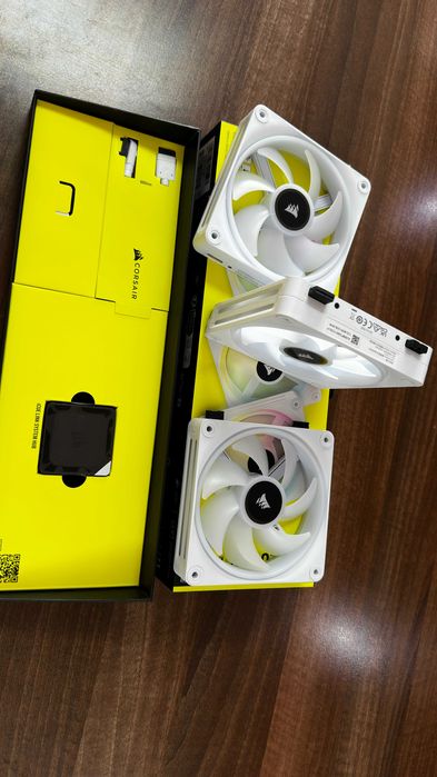 Corsair iCue Link QX120 RGB White - Starter Kit