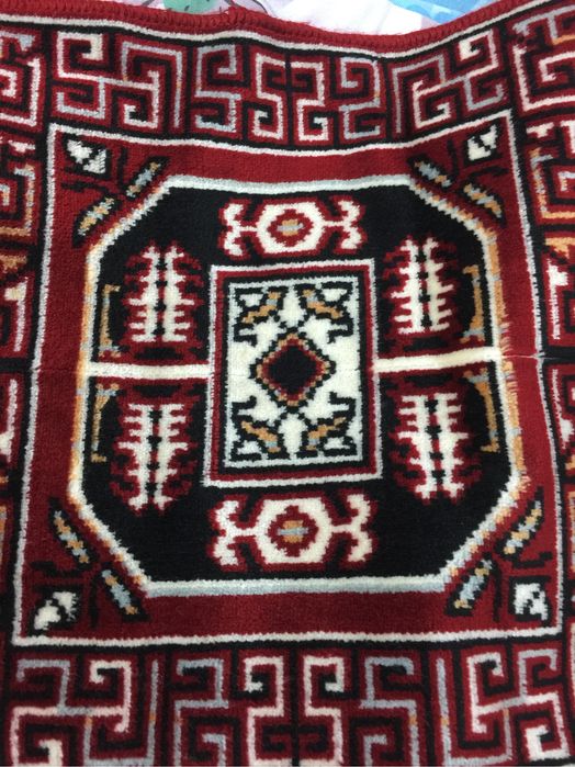 Продам покрывало для стулья.Сидушки для стульев 7шт