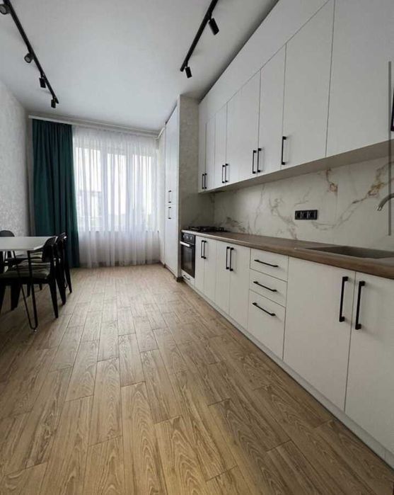 Дава се под наем Двустаен апартамент в София, Център - 56 кв.м за 459 € - Снимка #2