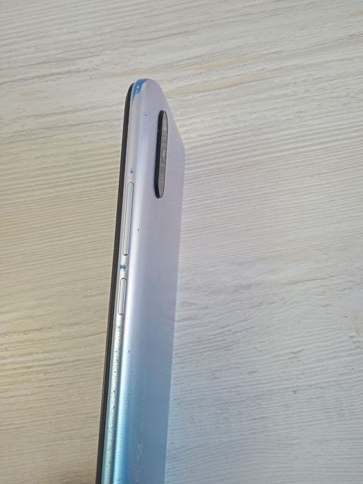 Redmi 9A 32gb 8oy ishlatilgan karopka dakument bor. Narx: 800ming