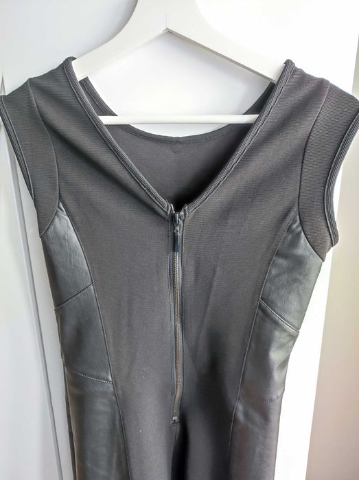 Дамски рокли и пола