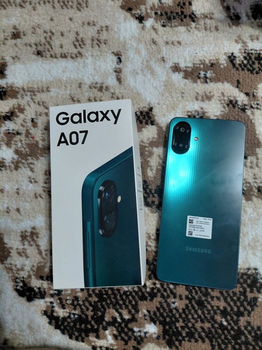 Телефон новый продам