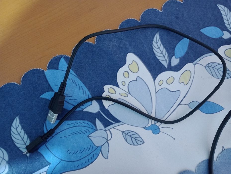 Playstation 4, 500gb + 1 joystick