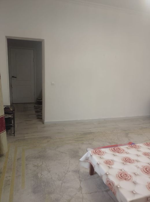 Уй сатылады Шұбар суда 2 трасса 4 киылыс