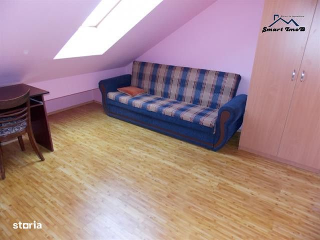 Mansarda 5 camere zona Vasile Aaron