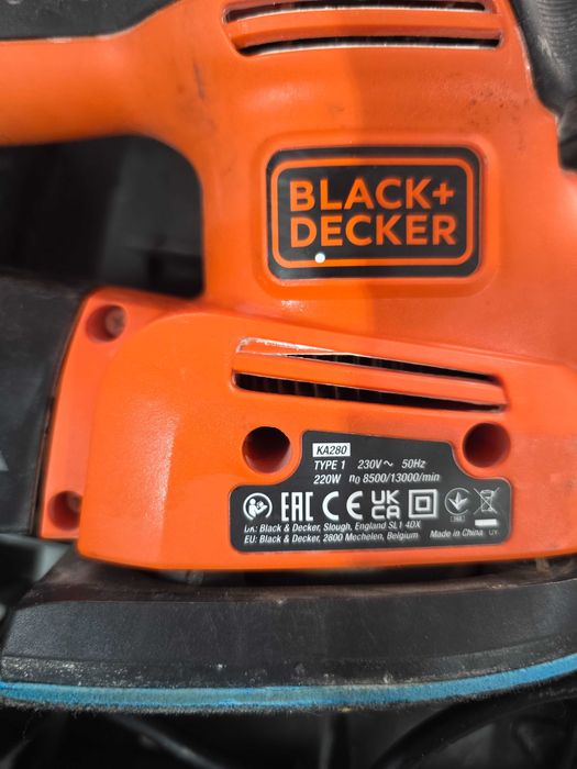 Oscilator Slefuitor electric multifunctional 4 in 1 Black & Decker