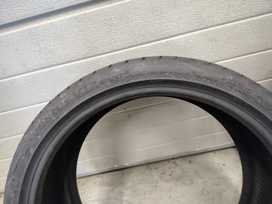 2бр.летни гуми HANKOOK 225 35 18 DOT19 цена за  брой