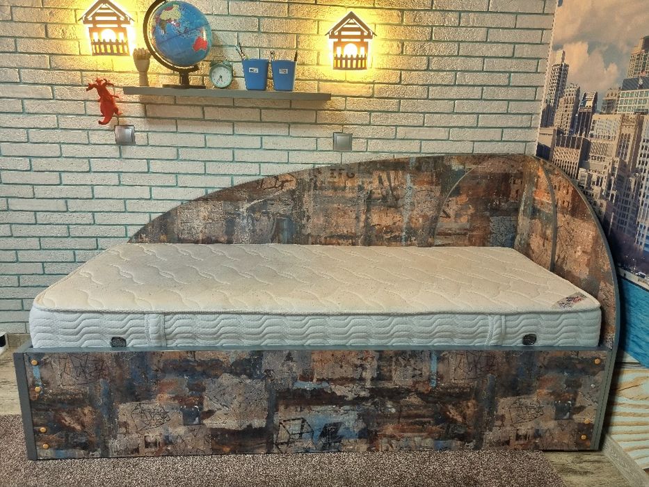 Детская мебель, гарнитур в комнату мальчика