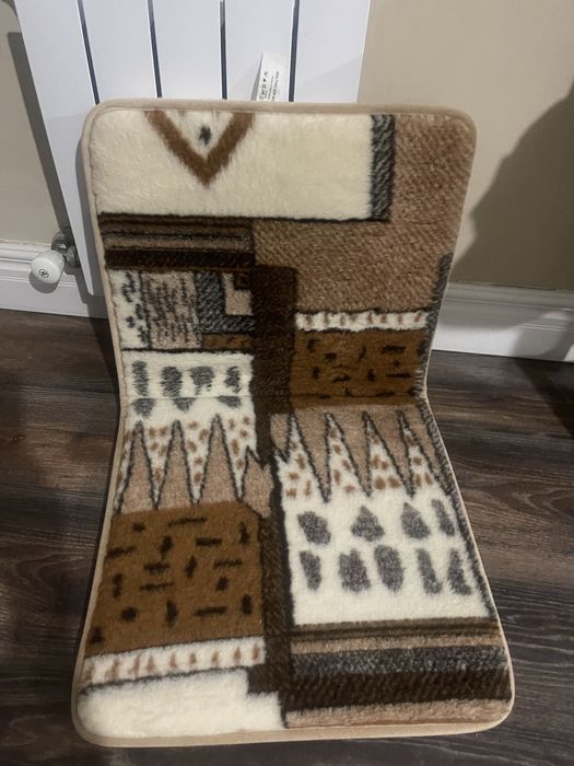 Шерстяная накидка, можно на автосидение