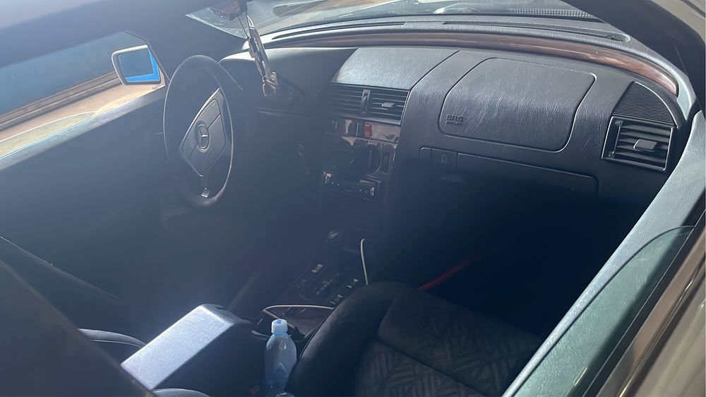 Продам мерседес w202 c180 автомат.