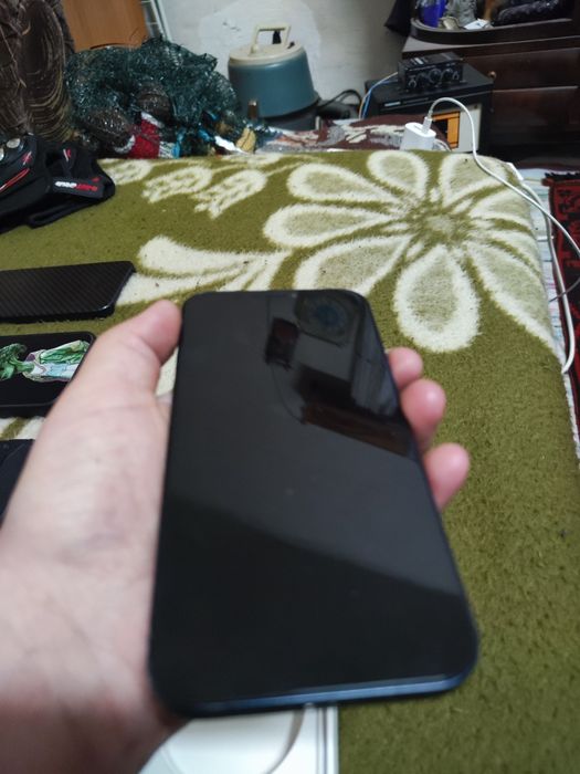 iPhone 12 – 128 GB | Cutie originală | Baterie nouă | 4 huse inclus