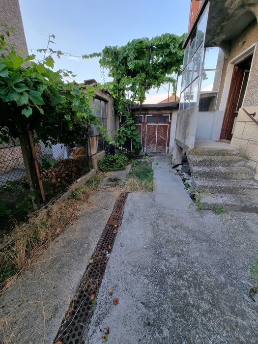 Продава се Етаж от къща в с. Гецово, Област Разград - 111 кв.м за 552 €/кв.м - Снимка #16