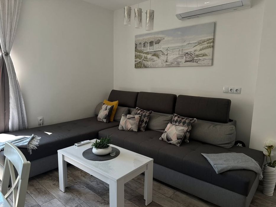 Дава се под наем Двустаен апартамент в Бургас, Сарафово - 45 кв.м за 450 € - Снимка #2