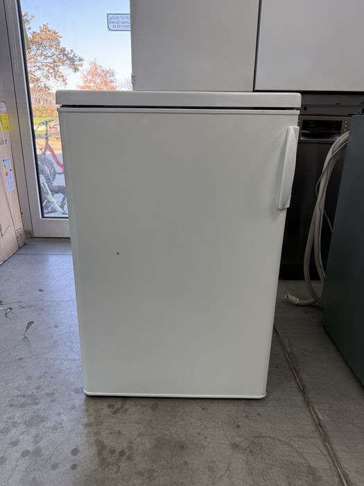 Хладилник с фризер electrolux