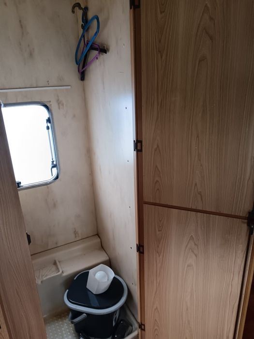 Vand rulota 5 persoane