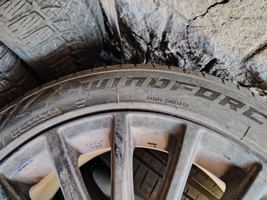 Продавам Гуми 225/50 R17 летни.