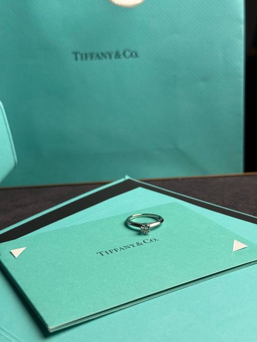 Кольцо с бриллиантом Tiffany & Co 0,30 ct