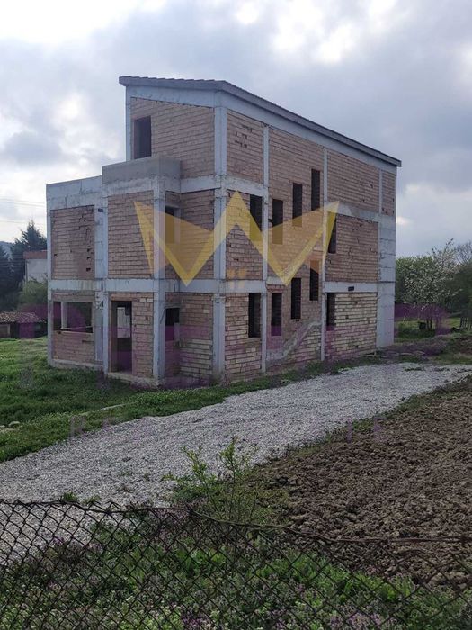 Продава се Къща в с. Юнец, Област Варна - 400 кв.м за 325 €/кв.м - Снимка #3