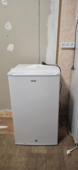 Продам холодильники