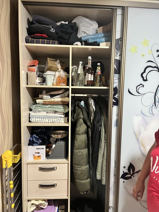Продам диван, шкаф, прихожую, кровать