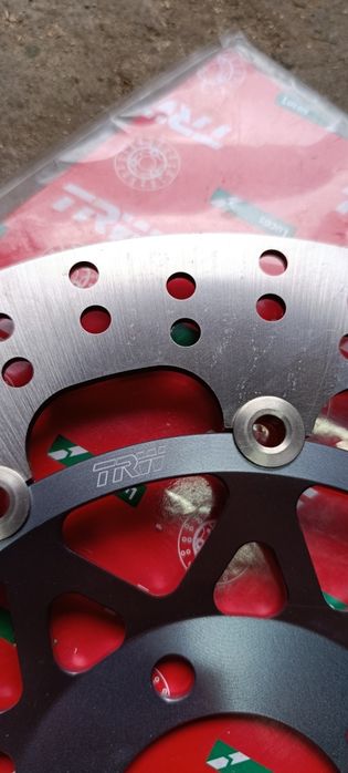 Преден Спирачен диск за bmw trw