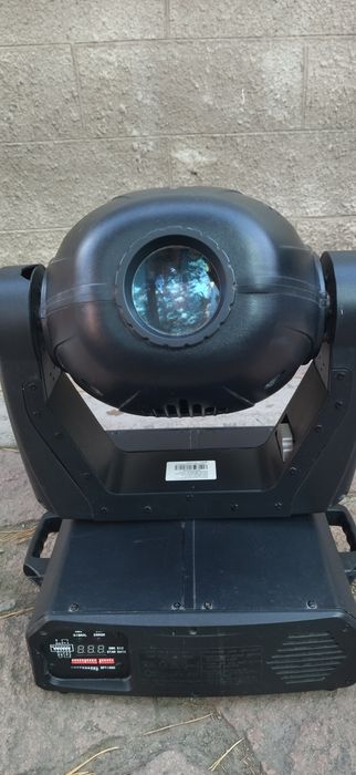 Светомузыка, две головы