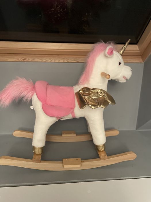 Люлеещо конче - бяло с розово