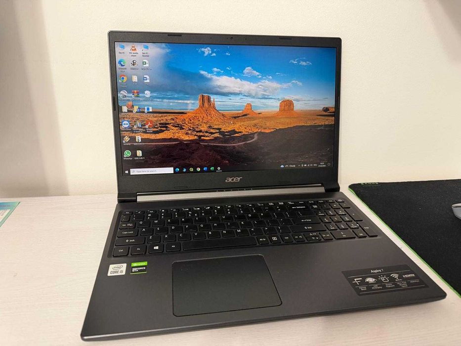 Laptop ACER i5-10th Gen, SSD 512 GB, 8 GB RAM, stare foarte bună