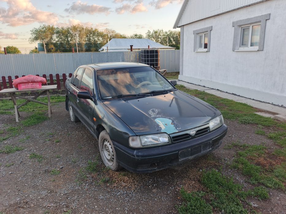 Автомобиль Ниссан р10