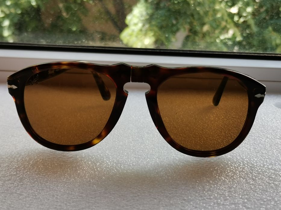Ochelari de soare Persol.