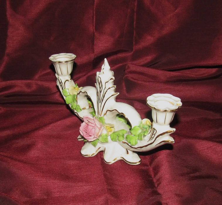 Порцеланов двоен свещник Dresden