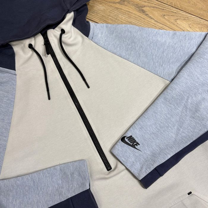 Мъжко горнище Nike Tech Fleece | S размер
