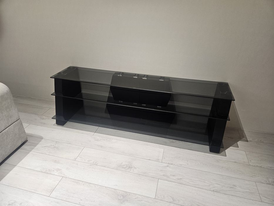 Пррдам тумбу под ТВ