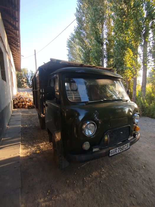 Uaz 3303 sotiladi