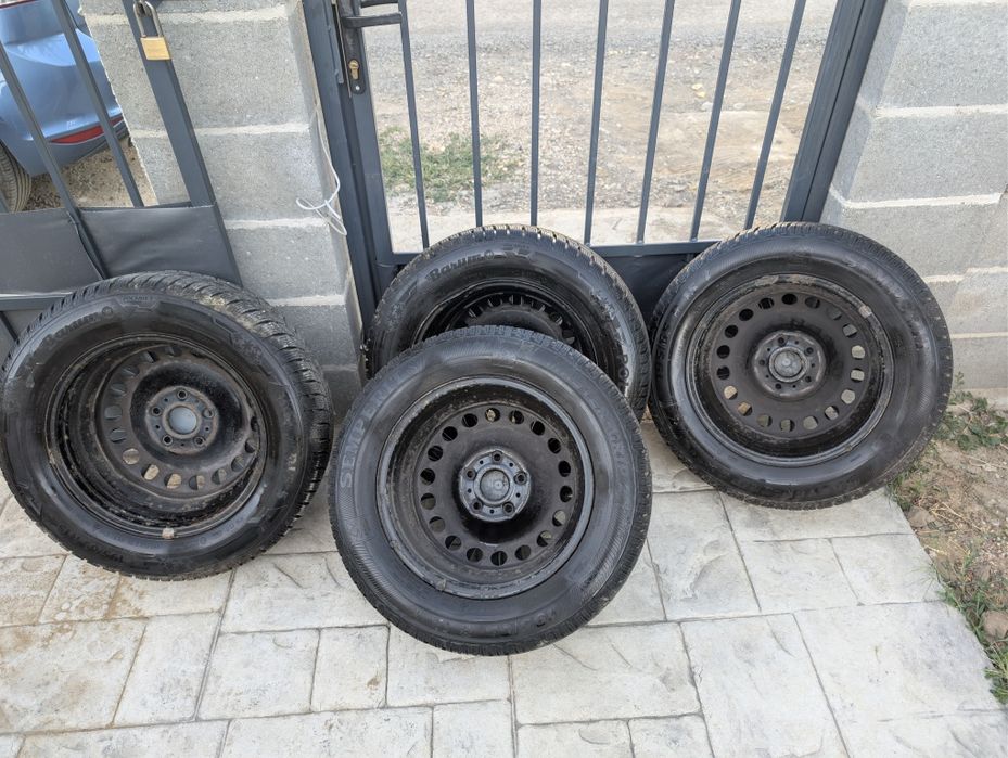Jante R15 cu anvelope de iarna