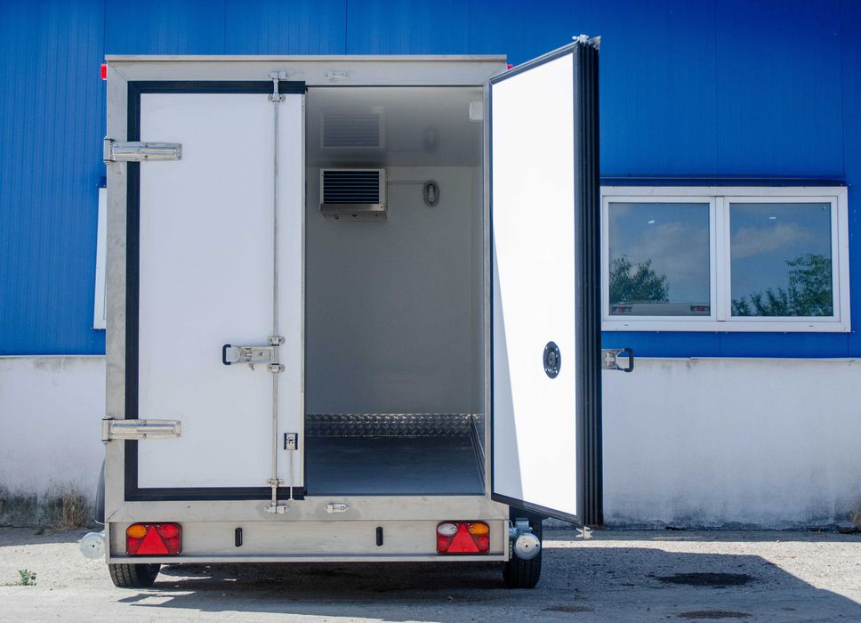 Remorca FRIG Izoterma Frigorifica 1.5t-3.5t PRODUS NOU -20°C la +10°C