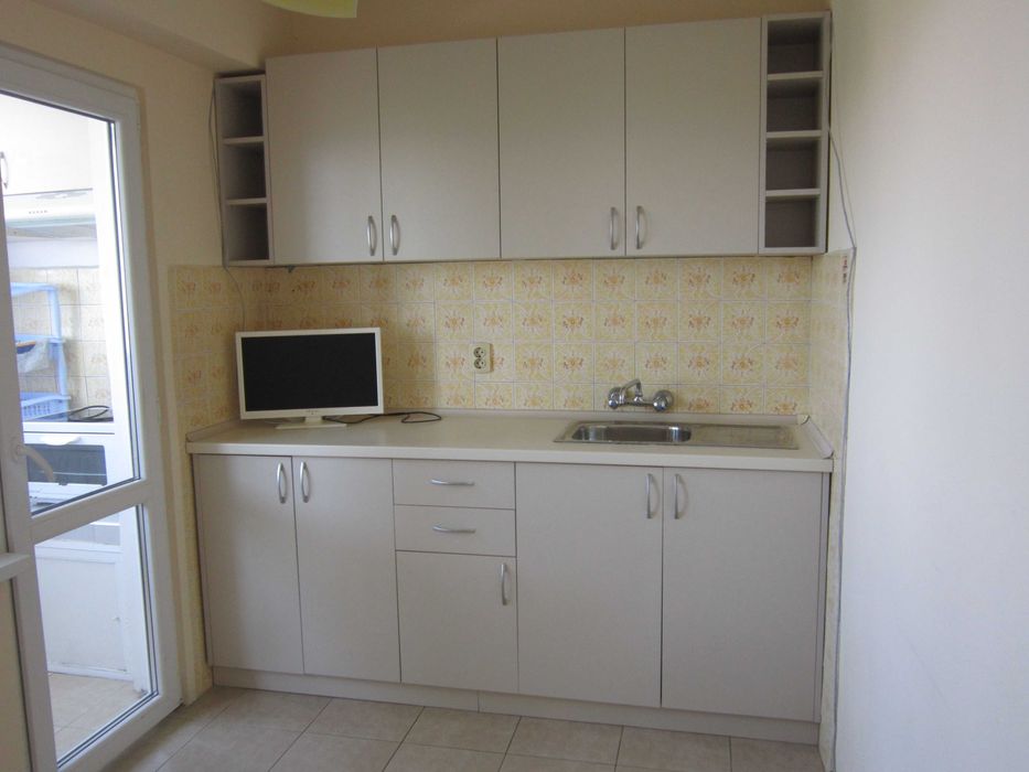 Дава се под наем Двустаен апартамент в Бургас, Славейков - 60 кв.м за 127.5 € - Снимка #5