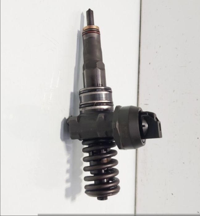 Injectoare pompa diuze injector Volkswagen Skoda Seat Audi
