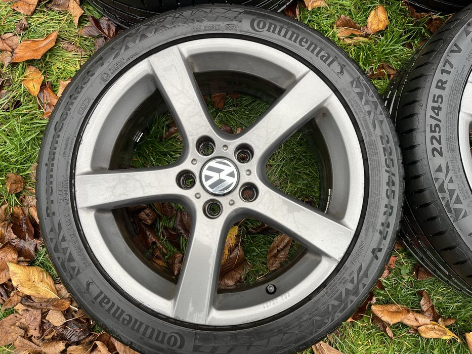 Jante VW R17 225/45 Continental 5x112