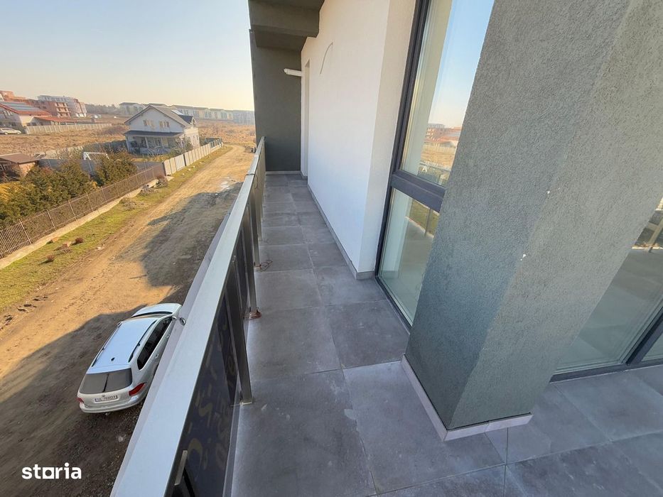 Direct Proprietar  -Apartament Cu Doua Camere Si Tersa De 18 Mp