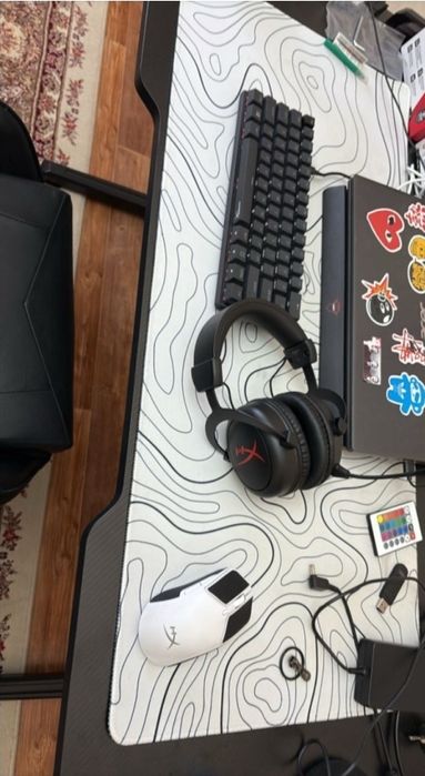 HyperX Cloud Core Wireless Коробка все комплек)