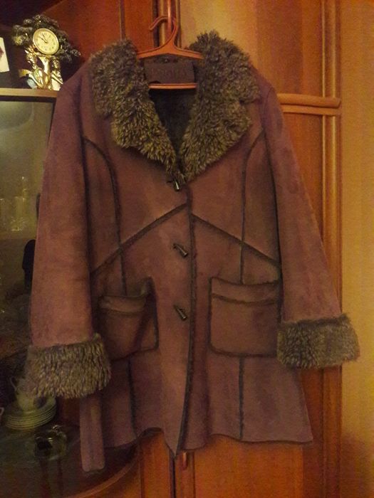 Продам дубленку 3000