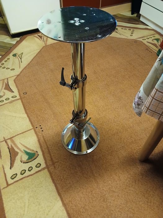 Телескопична стойка за яхти и каравани